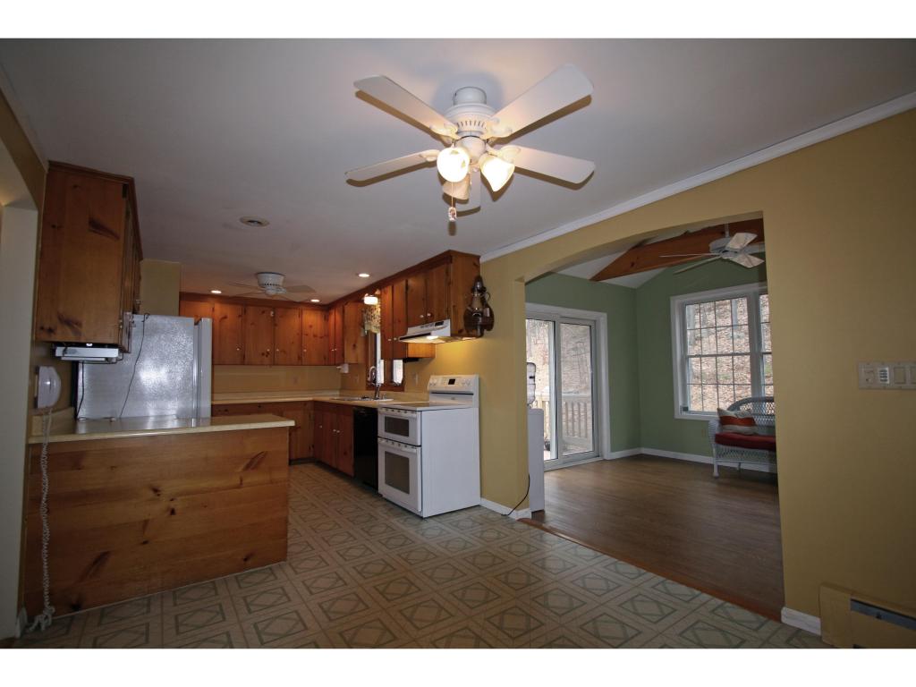 372 Boston Post Road Amherst, NH 03031 - Photo 4 of 36