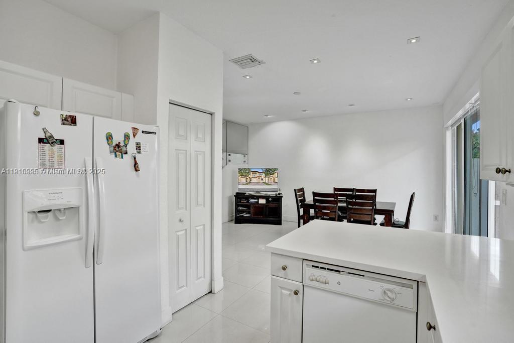 12931 Southwest 134th Terrace Miami, FL 33186 - Photo 14 of 33