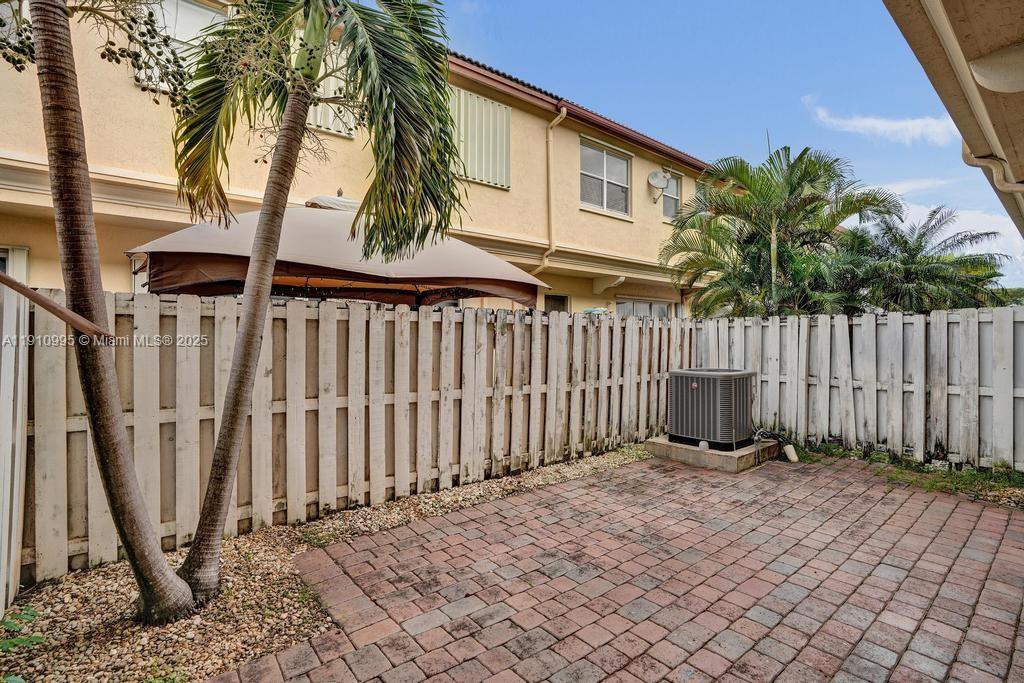 12931 Southwest 134th Terrace Miami, FL 33186 - Photo 16 of 33