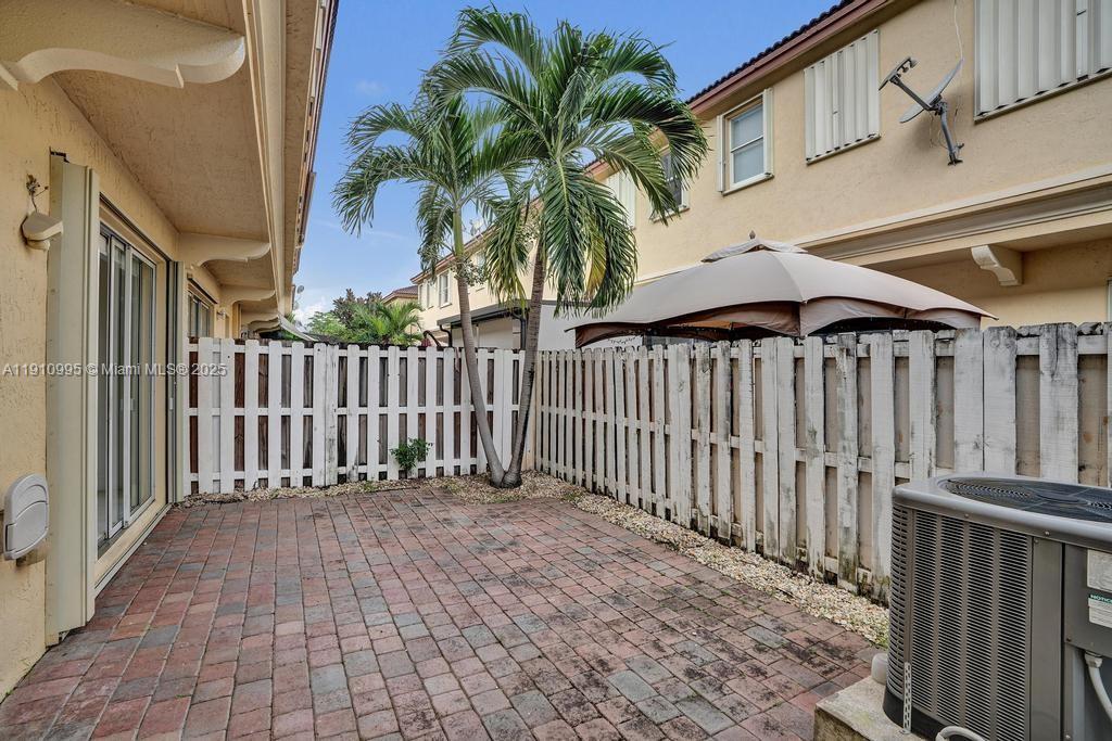 12931 Southwest 134th Terrace Miami, FL 33186 - Photo 17 of 33