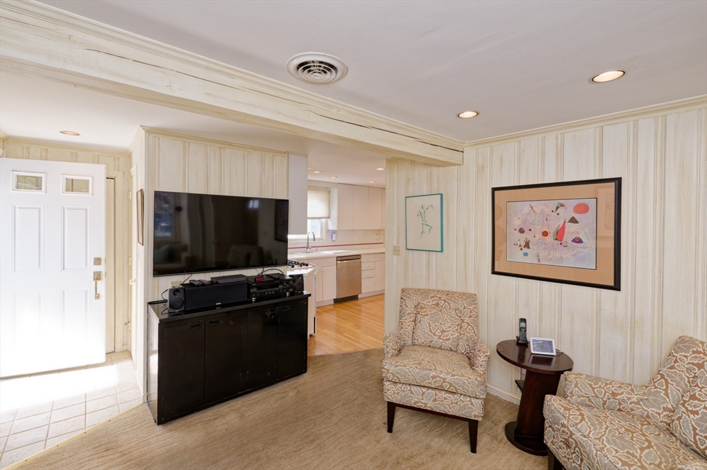 277 Rosemary Street Needham, MA 02494 - Photo 14 of 41