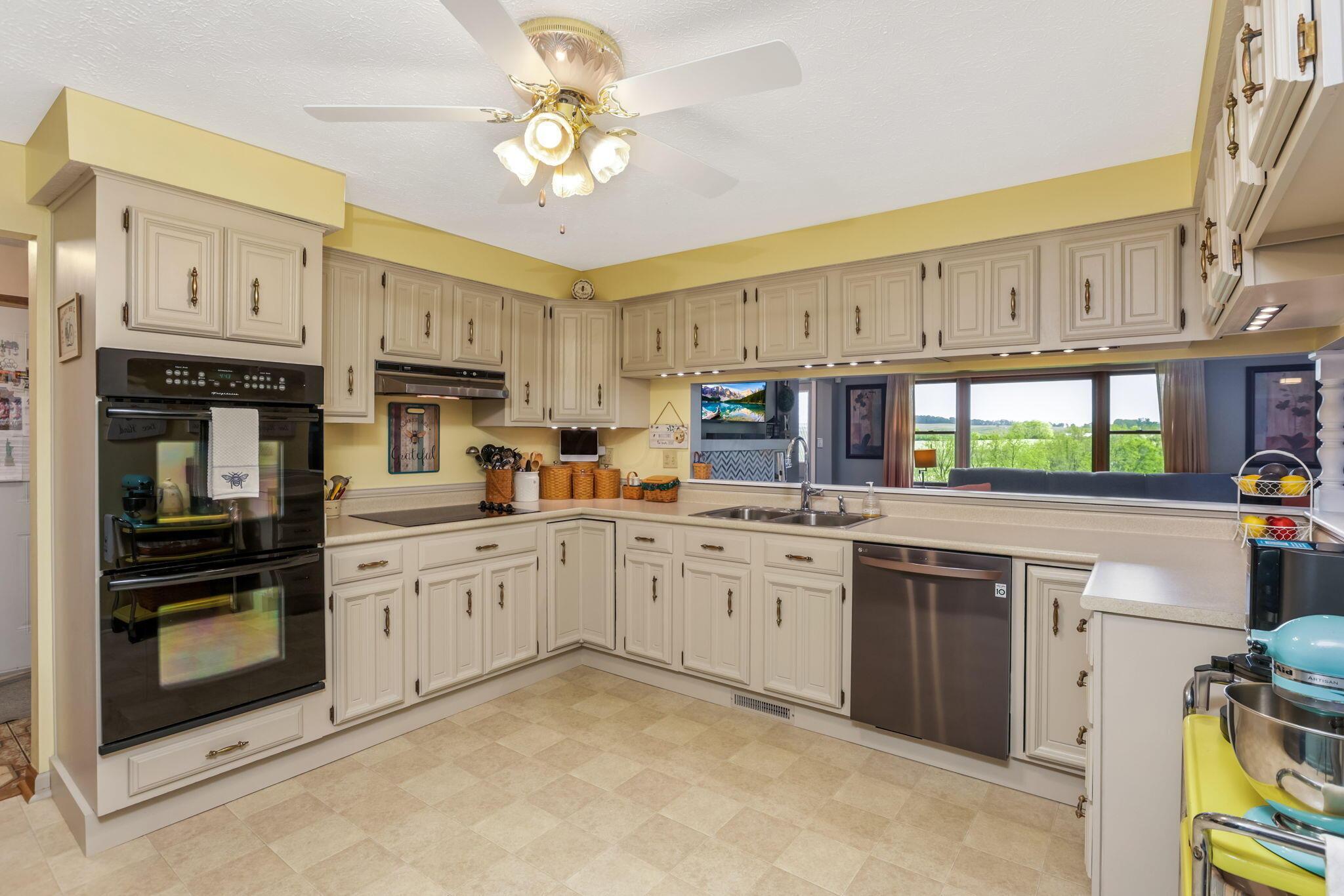 8485 Benson Road Northwest Carroll, OH 43112 - Photo 16 of 63 spacious kitchen