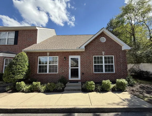 $324,900 | 1040 Charlie Daniels Parkway, Unit 207, Mount Juliet, TN 37122