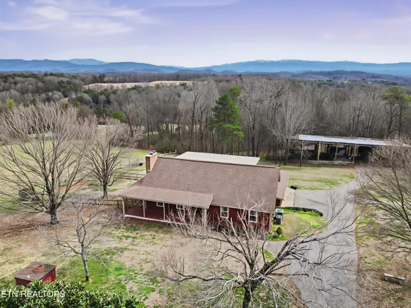 $749,900 | 6239 North Trigonia Road, Greenback, TN 37742