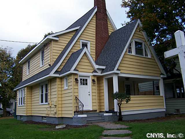 422 Seeley Road Syracuse, NY 13224 - Photo 1 of 1 Exterior Front Front of house