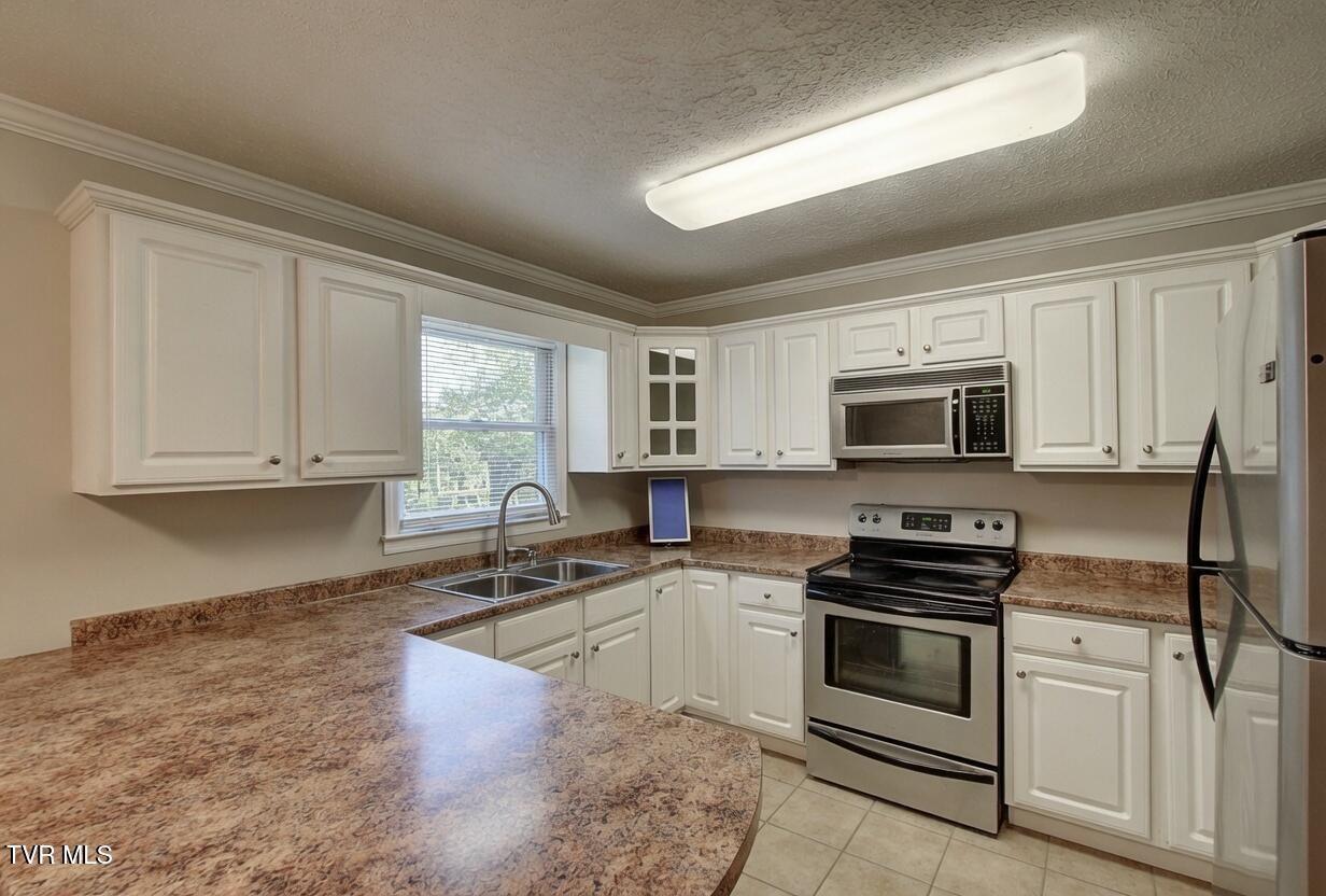 126 Clay Little Road Elizabethton, TN 37643 - Photo 12 of 29 13