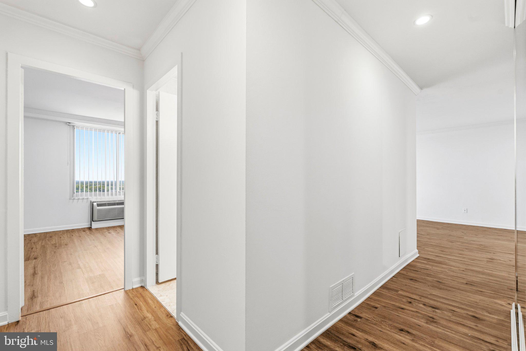 9701 Fields Road, Unit 1008 Gaithersburg, MD 20878 - Photo 10 of 26 Gallery Image 10