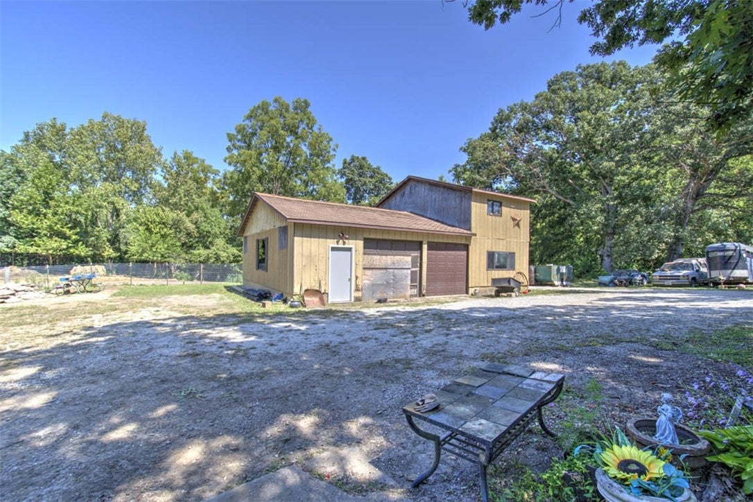 6440 West Hill Road Decatur, IL 62522 - Photo 38 of 51 Gallery Image 38