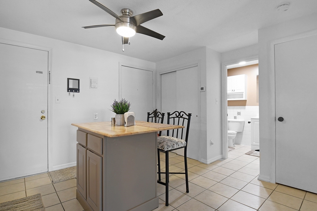 36 Ridgewood Lane, Unit 4 Gardner, MA 01440 - Photo 11 of 28
