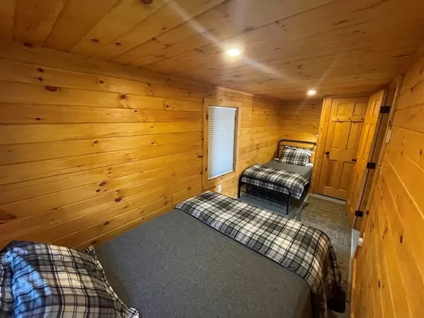 $469,000 | 15 Lakefront Lane, Unit 6, Rangeley, ME 04970