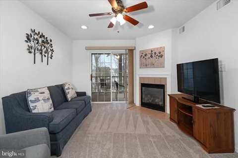 $269,900 | 1810 Congressional Village Drive, Unit 1203, Middletown, DE 19709