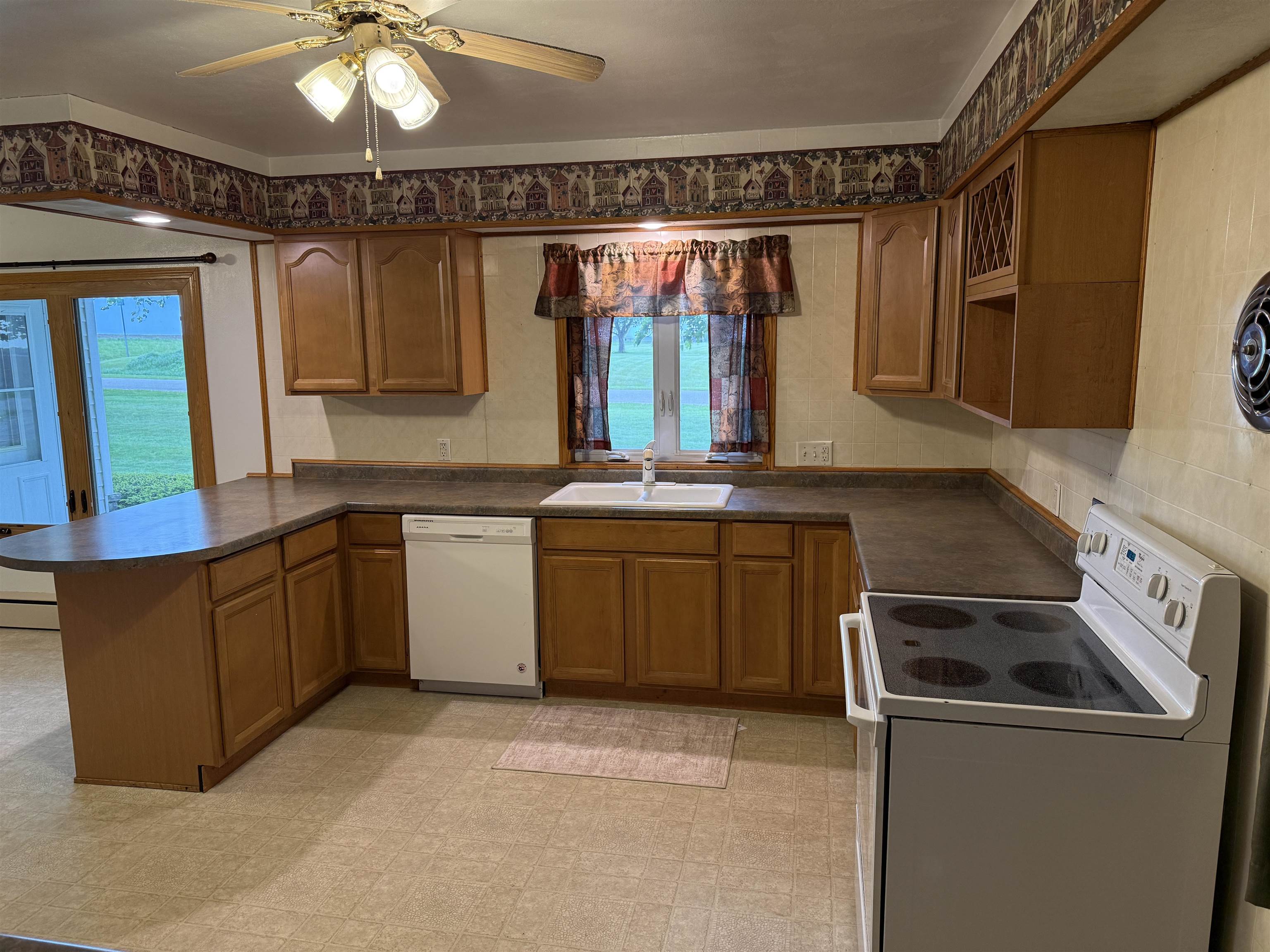 13546 North Showers Road Orangeville, IL 61060 - Photo 5 of 37