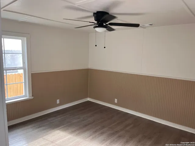 $135,000 | 1510 12th Street, Hondo, TX 78861