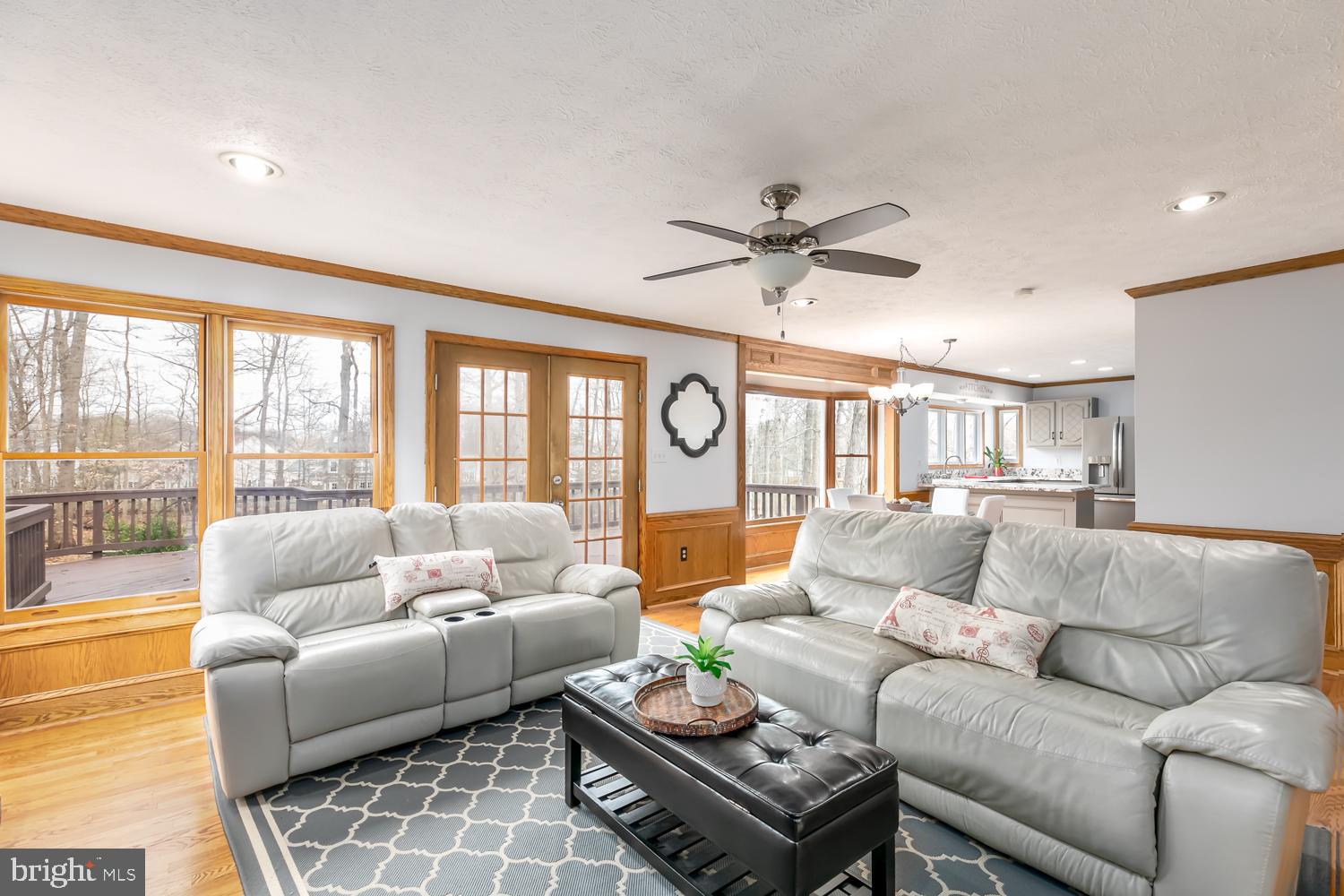 43 Carrollton Road Sterling, VA 20165 - Photo 14 of 39 Family Room