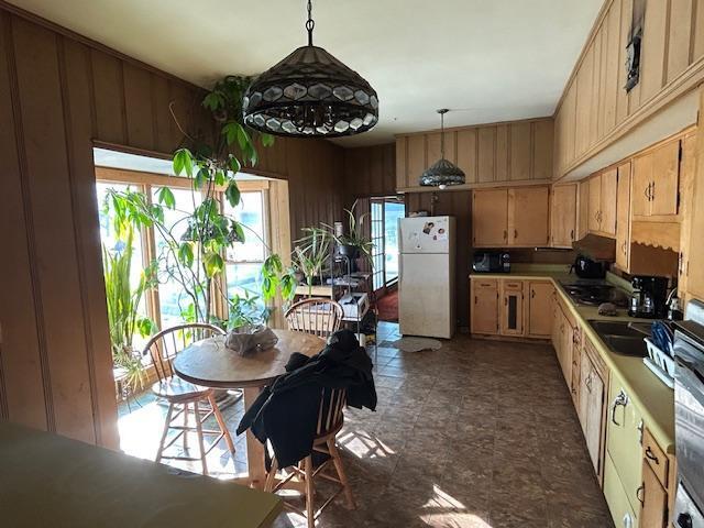 2001 West 64th Place Merrillville, IN 46410 - Photo 7 of 28 640x480