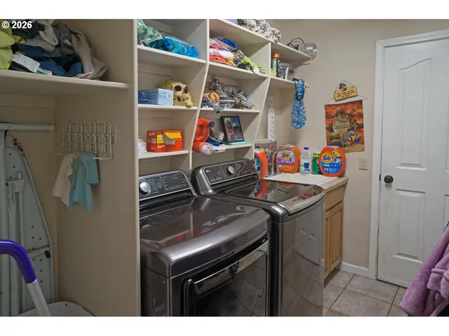 $650,000 | Undisclosed Address, Rogue River, OR 97537