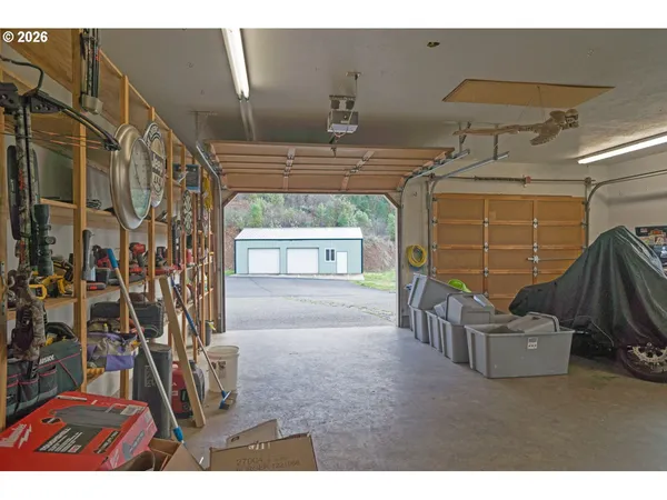 a view of entryway with a lot of stuff