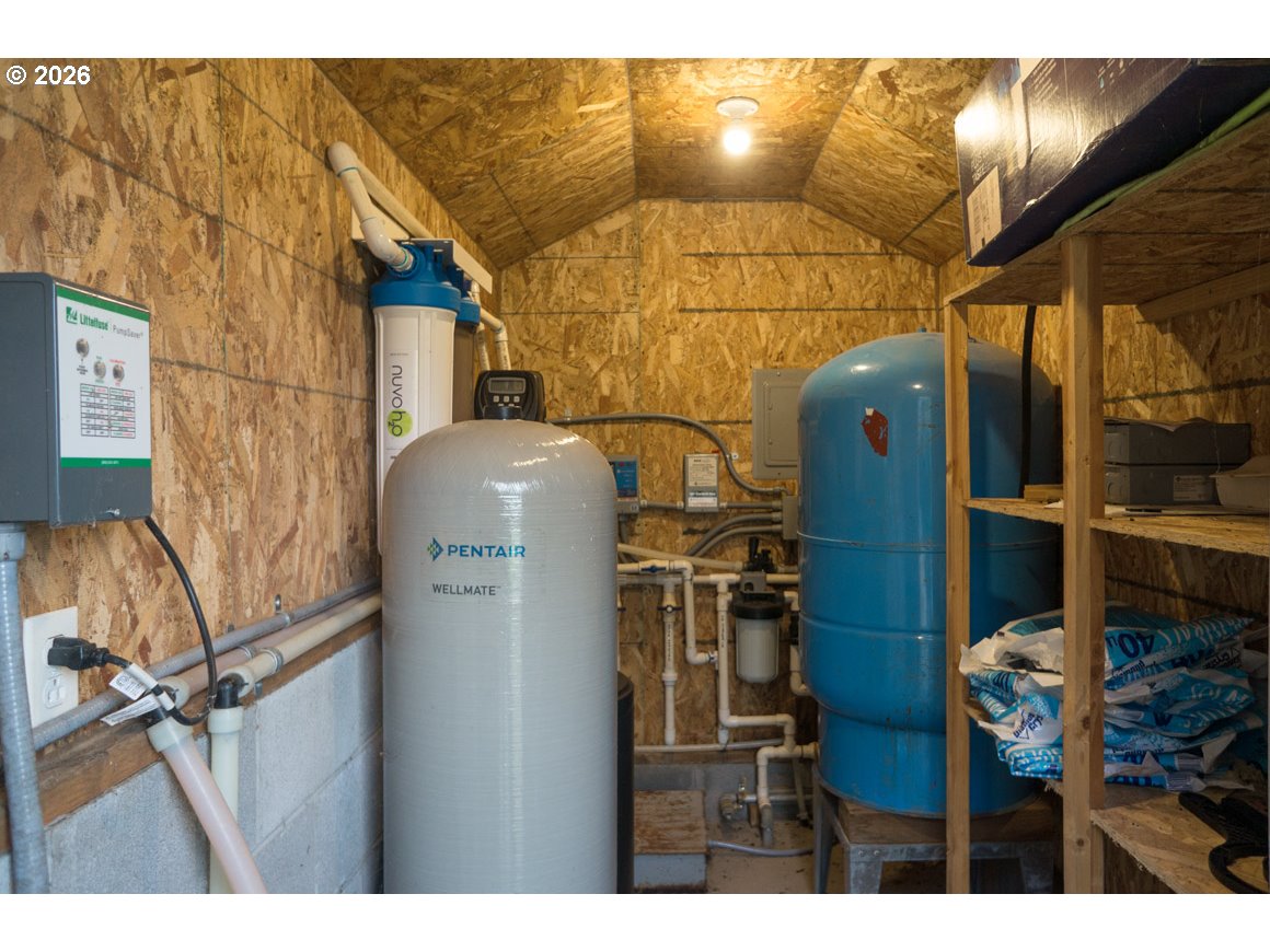 Undisclosed Address Rogue River, OR 97537 - Photo 32 of 34 Pump House