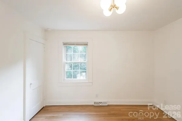 $1,500 | 152 West Park Avenue, Mooresville, NC 28115