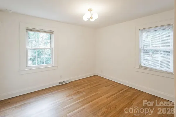 $1,500 | 152 West Park Avenue, Mooresville, NC 28115