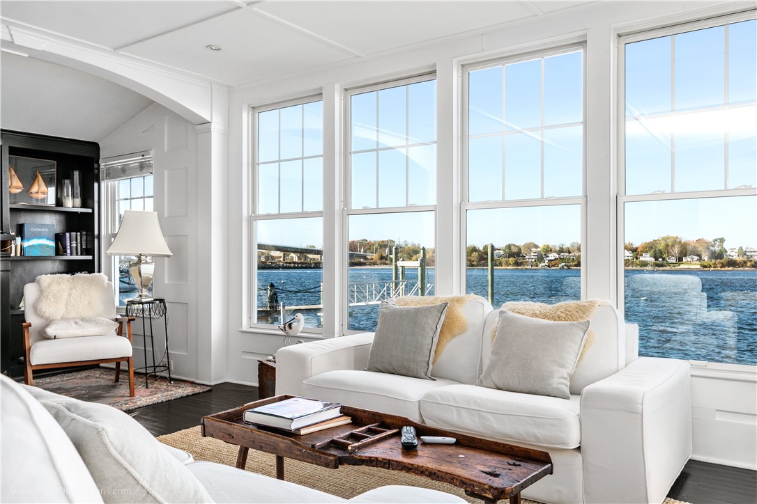 281 Riverside Drive Tiverton, RI 02878 - Photo 12 of 50 Gallery Image 12