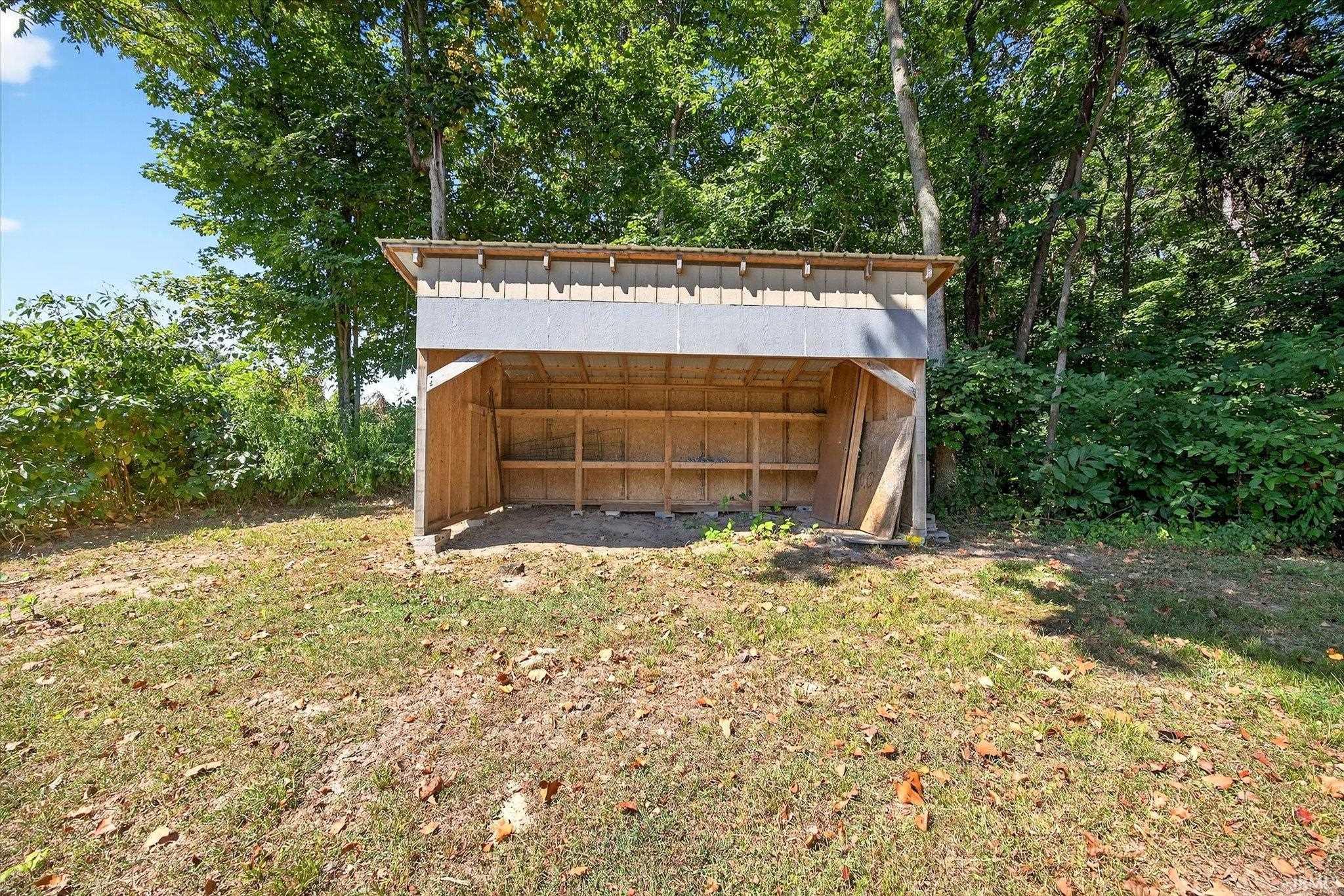 2082 West State Road Bloomfield, IN 47424 - Photo 26 of 34