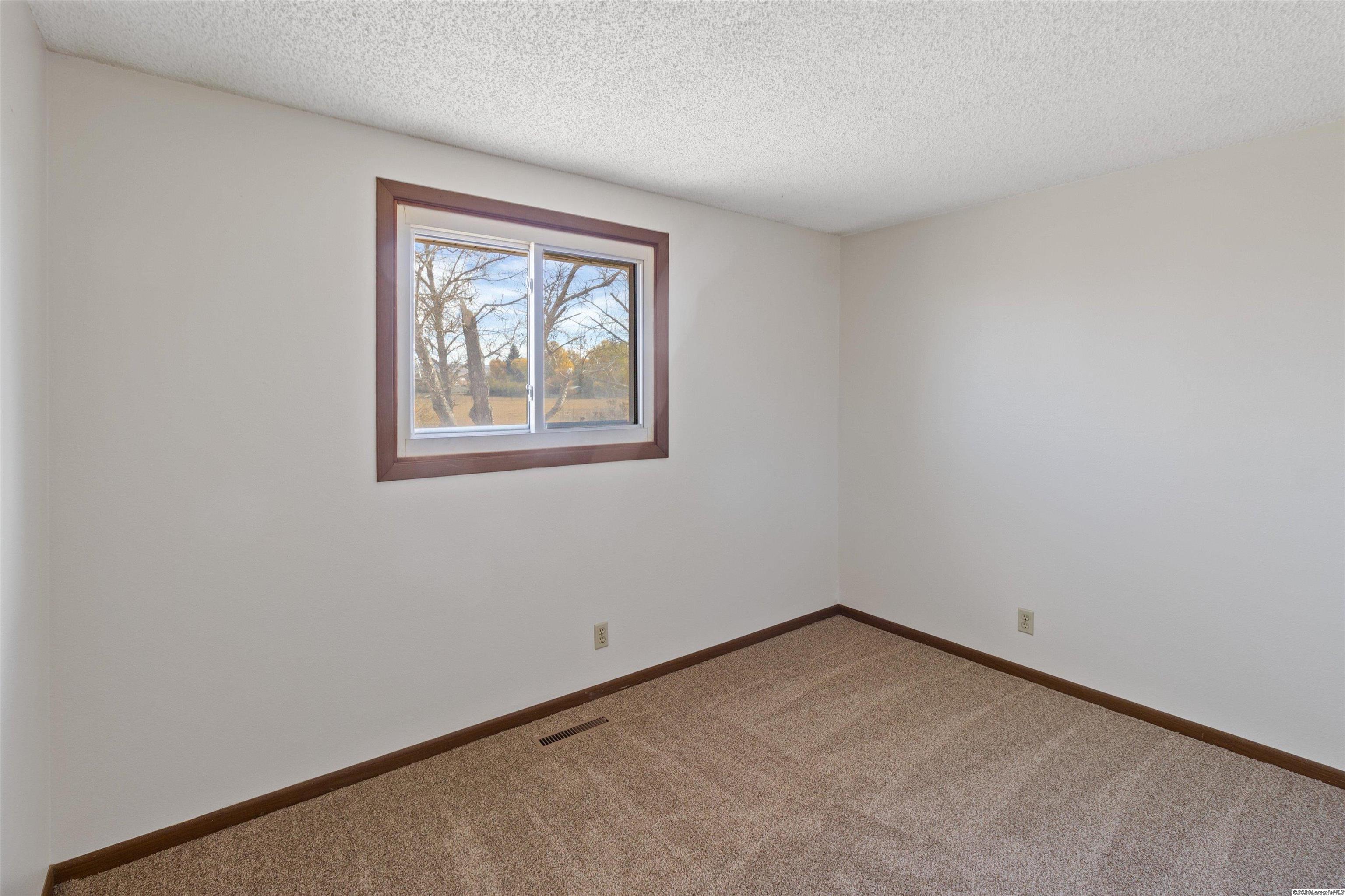 5520 South View Road Laramie, WY 82070 - Photo 8 of 24 Gallery Image 8
