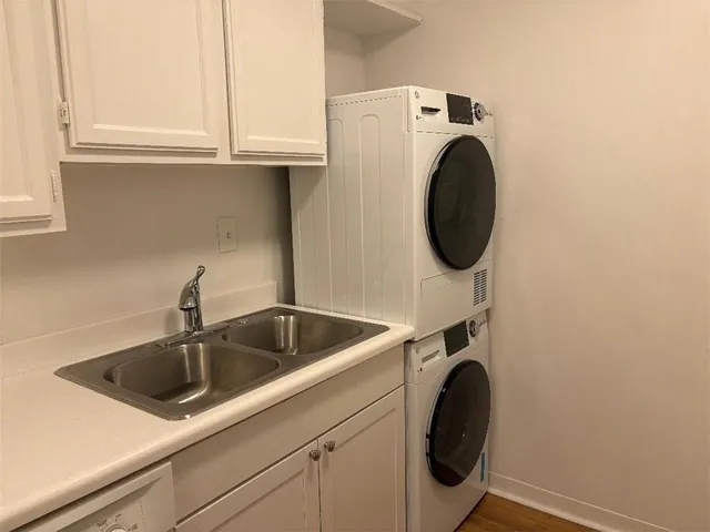 $2,400 | 145 15th Street Northeast, Unit 1007, Atlanta, GA 30361