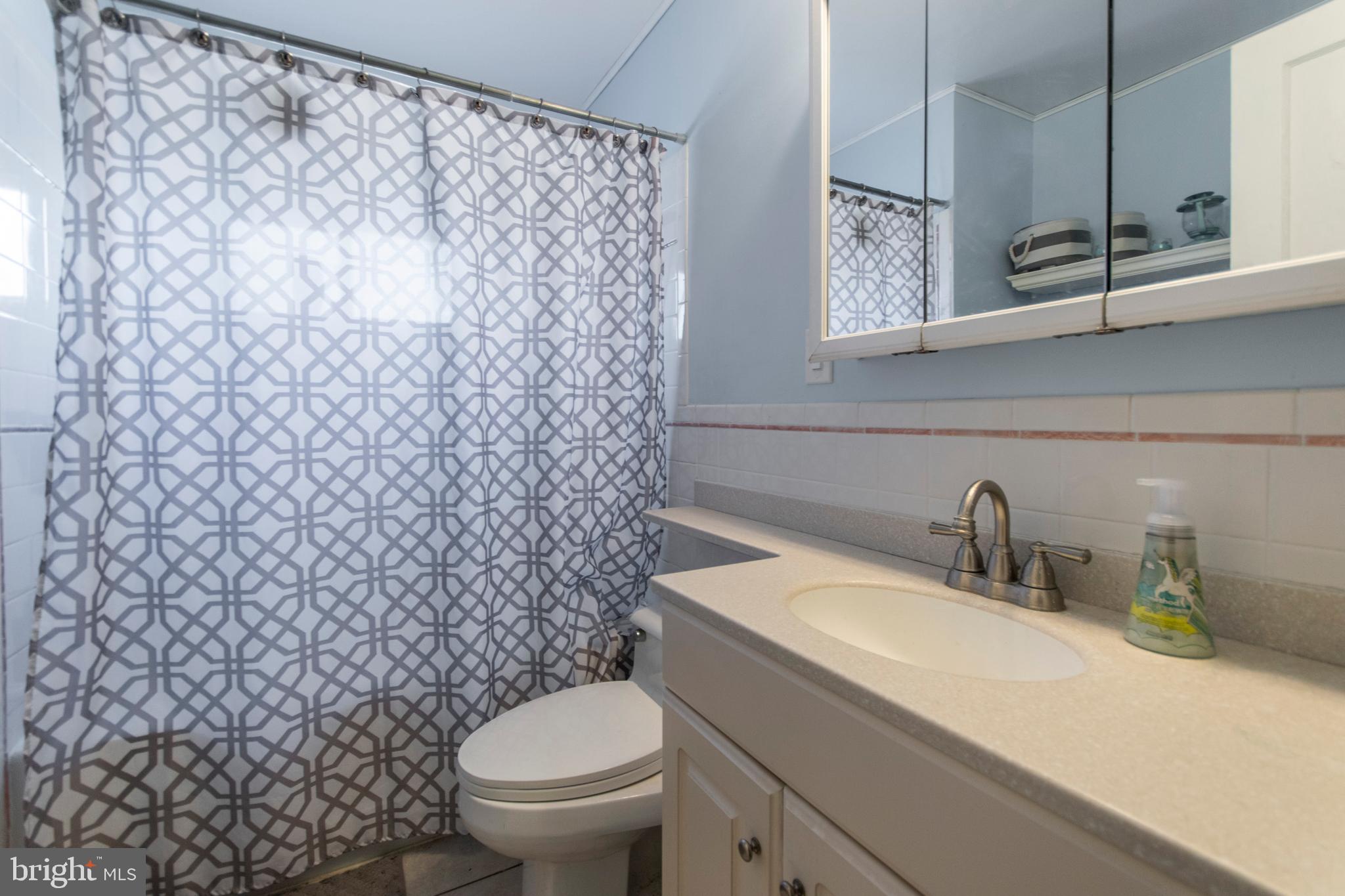 435 Andover Road Fairless Hills, PA 19030 - Photo 13 of 16 Full Bathroom