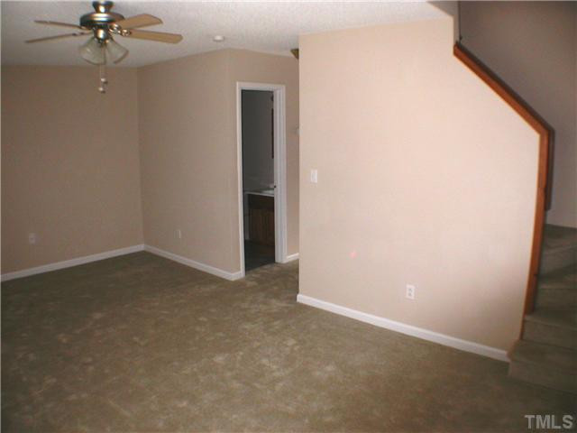 8109 Farmlea Circle Raleigh, NC 27616 - Photo 3 of 9 Living Room