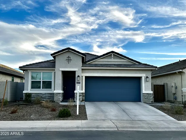 $509,900 | 3241 West Shanley Avenue, Apache Junction, AZ 85120