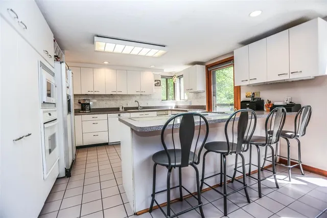 $1,150,000 | 1362 Hillsboro Road, High Ridge, MO 63049