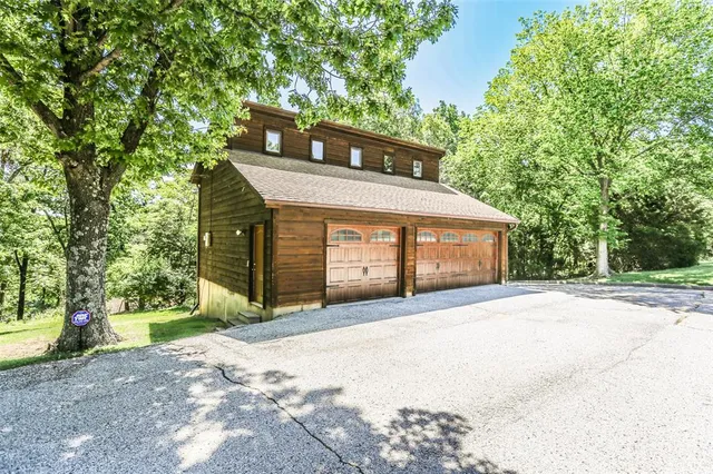 $1,150,000 | 1362 Hillsboro Road, High Ridge, MO 63049