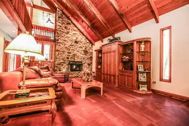 $1,150,000 | 1362 Hillsboro Road, High Ridge, MO 63049