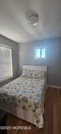 a view of a bedroom