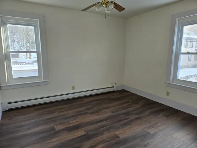 $1,400 | 147-149 Laurel Street, Unit 2, Newport, NH 03773