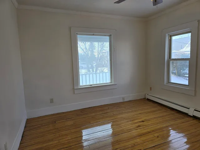 $1,400 | 147 Laurel Street, Unit 2, Newport, NH 03773