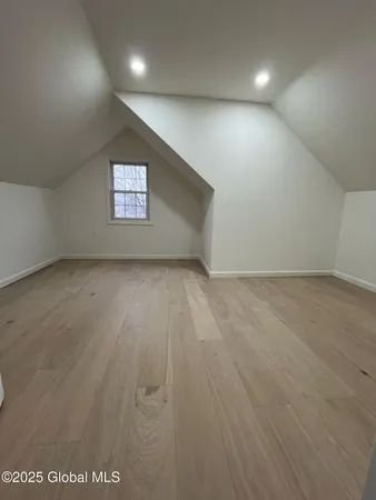 $2,100 | 86 Hackett Boulevard, Unit 2, Albany, NY 12209