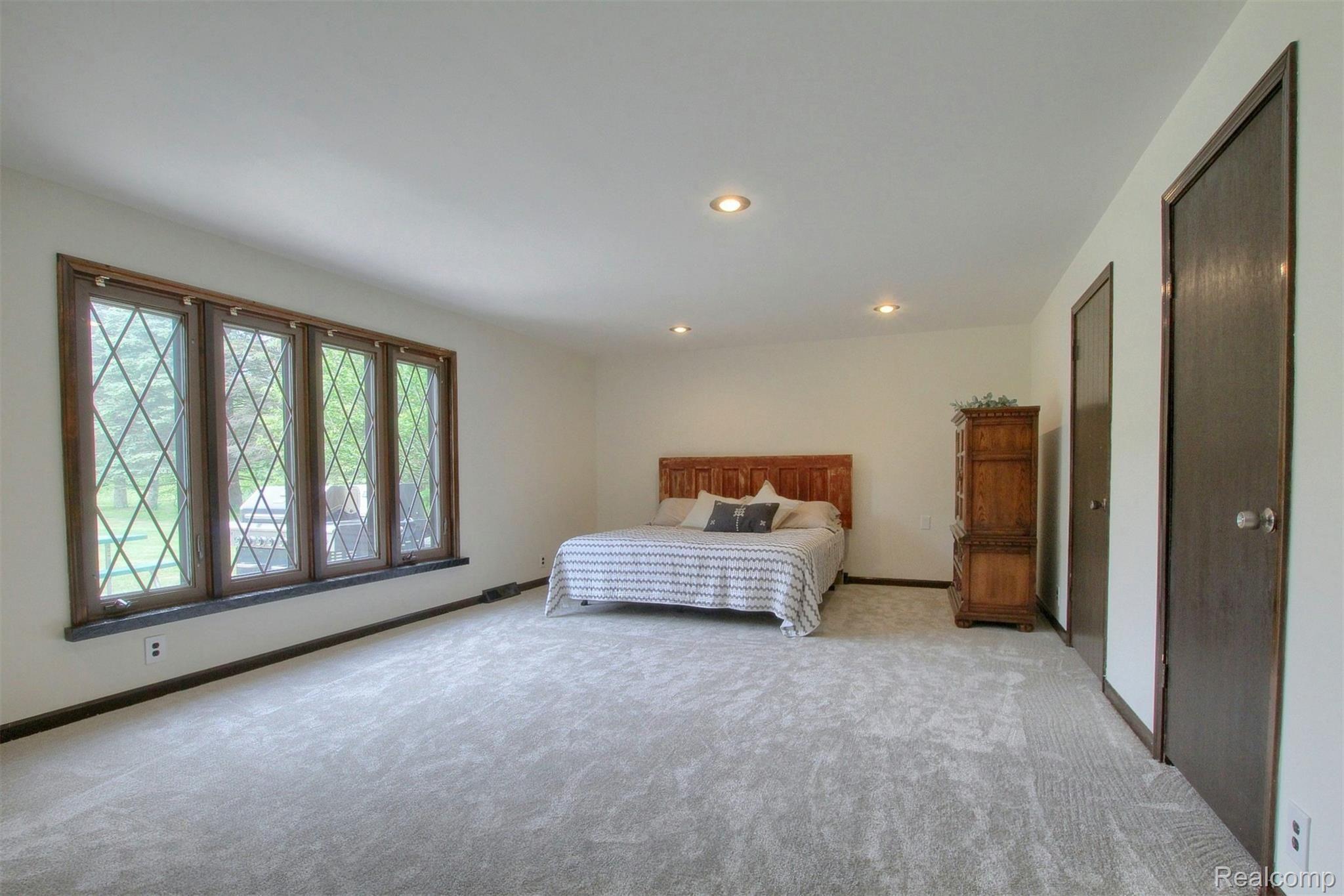 33110 King Road New Boston, MI 48164 - Photo 23 of 31 23-2nd-Bedroom.jpg