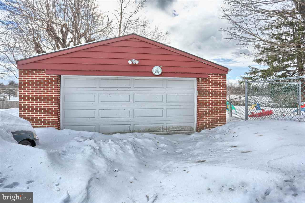 4109 Ridgeview Road Harrisburg, PA 17112 - Photo 3 of 25 Gallery Image 3