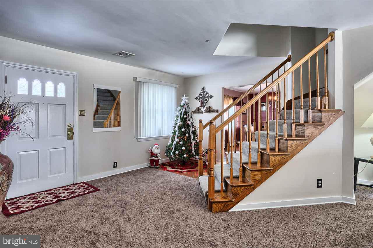 4109 Ridgeview Road Harrisburg, PA 17112 - Photo 5 of 25 Gallery Image 5