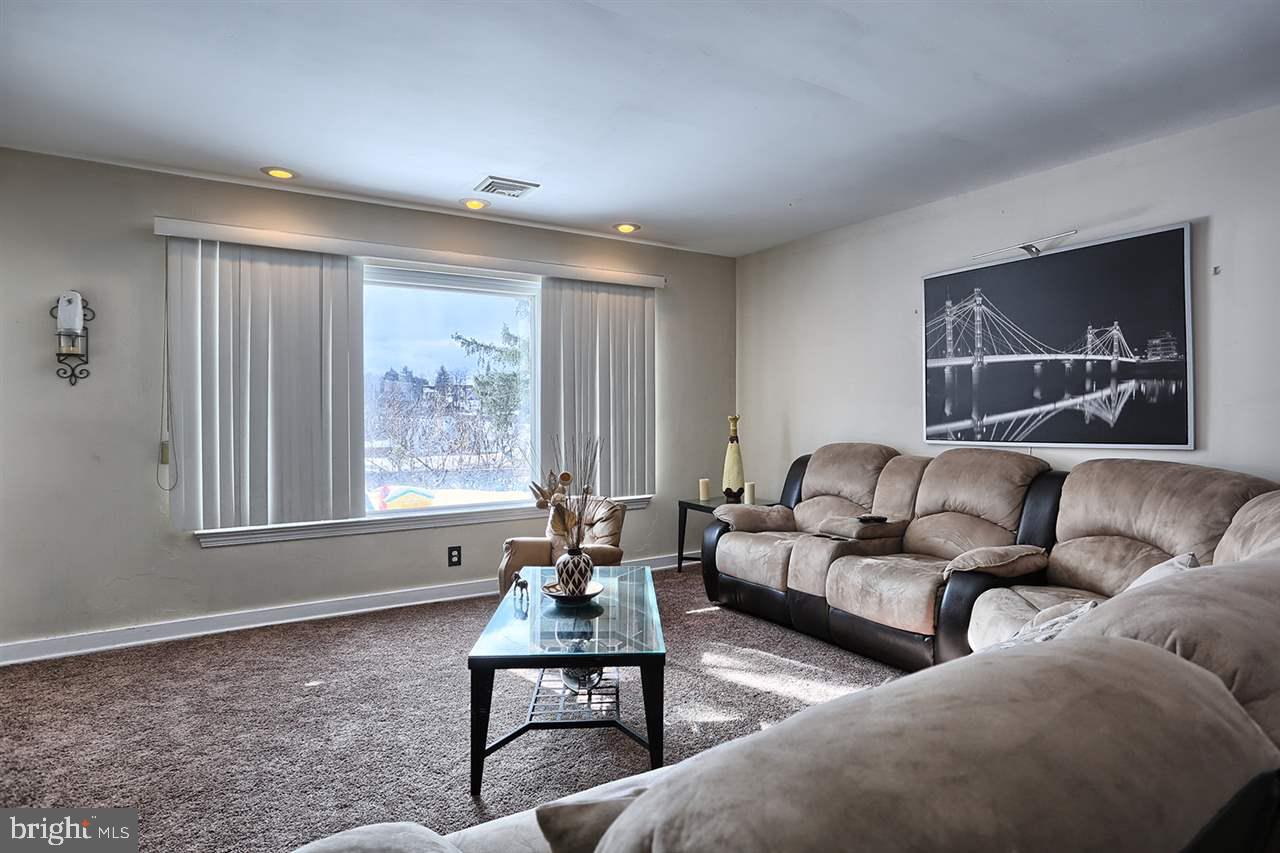4109 Ridgeview Road Harrisburg, PA 17112 - Photo 7 of 25 Gallery Image 7