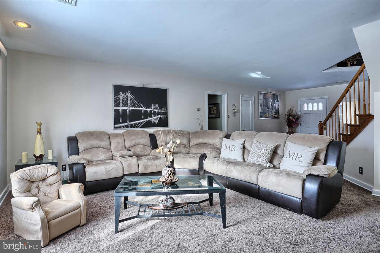 4109 Ridgeview Road Harrisburg, PA 17112 - Photo 8 of 25 Gallery Image 8