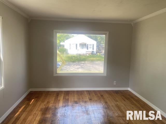 2104 East Whitmer Street Decatur, IL 62521 - Photo 2 of 16