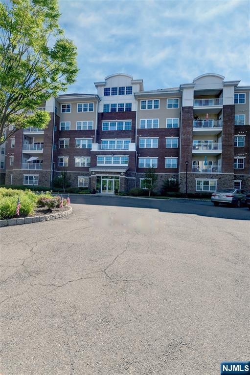 1113 Warren's Way, Unit 113 Wanaque, NJ 07465 - Photo 2 of 30