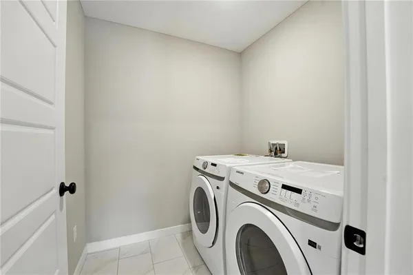 $462,795 | 1201 Sendera Trail, Raymore, MO 64083