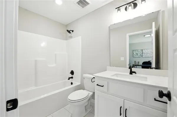 $462,795 | 1201 Sendera Trail, Raymore, MO 64083