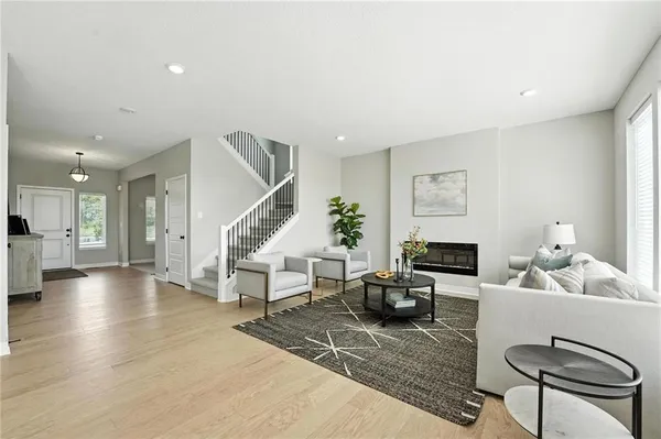 $462,795 | 1201 Sendera Trail, Raymore, MO 64083