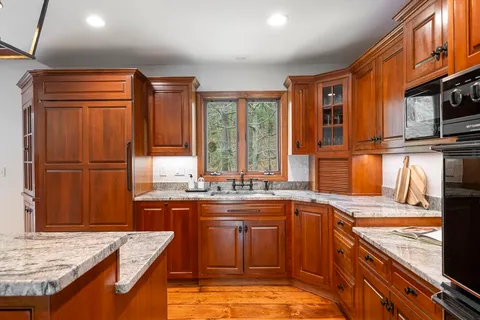 $2,095,000 | 1 Brewer Way, Hingham, MA 02043