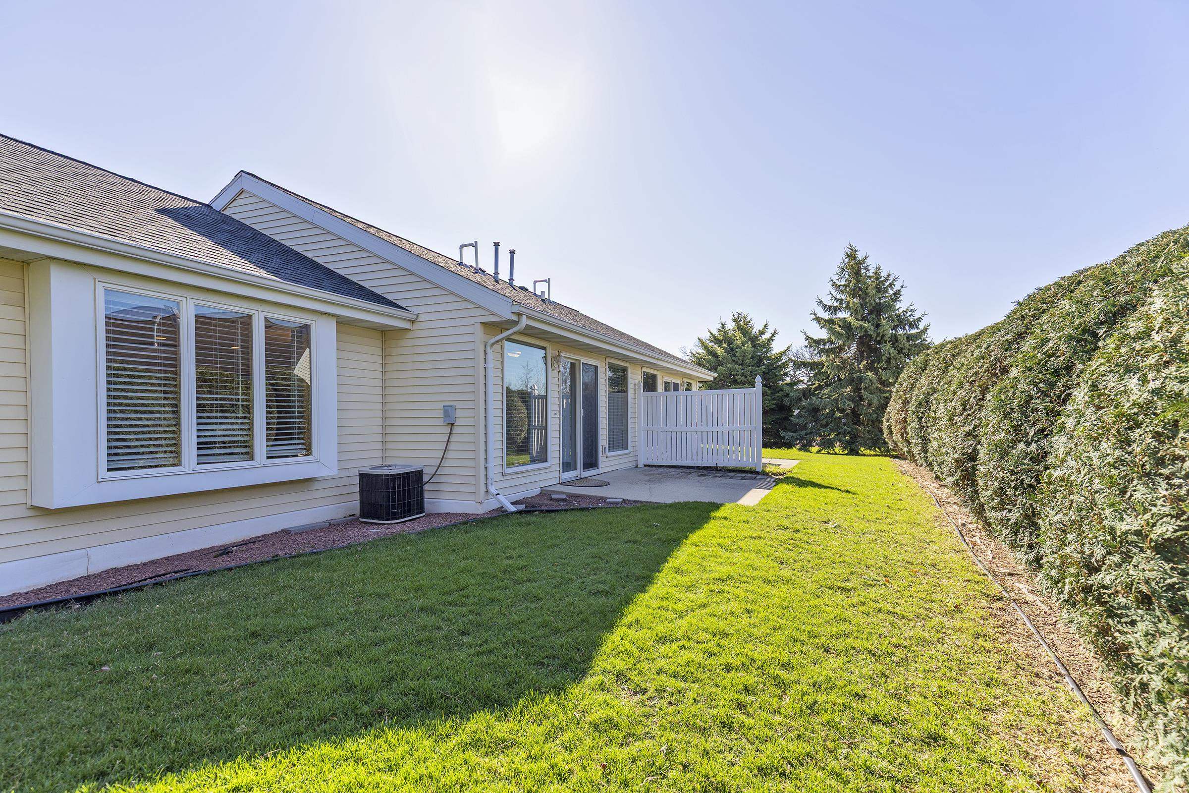 615 Shah Avenue Fort Atkinson, WI 53538 - Photo 2 of 27